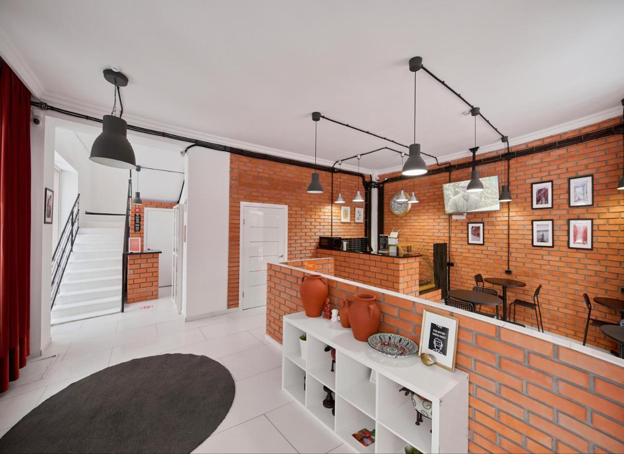 Hannah Inn Budget Hotel 아스타나 외부 사진